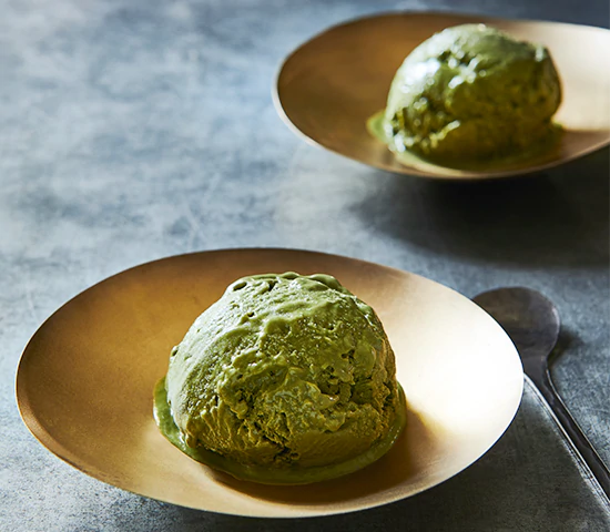 Scoop of Navitas Organics Matcha Powder green tea 